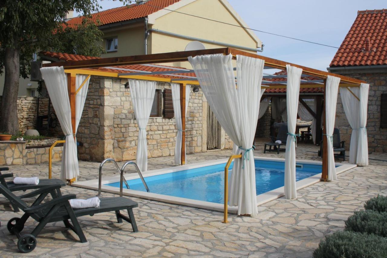 Villa Rural House Gluic Bogatić Esterno foto