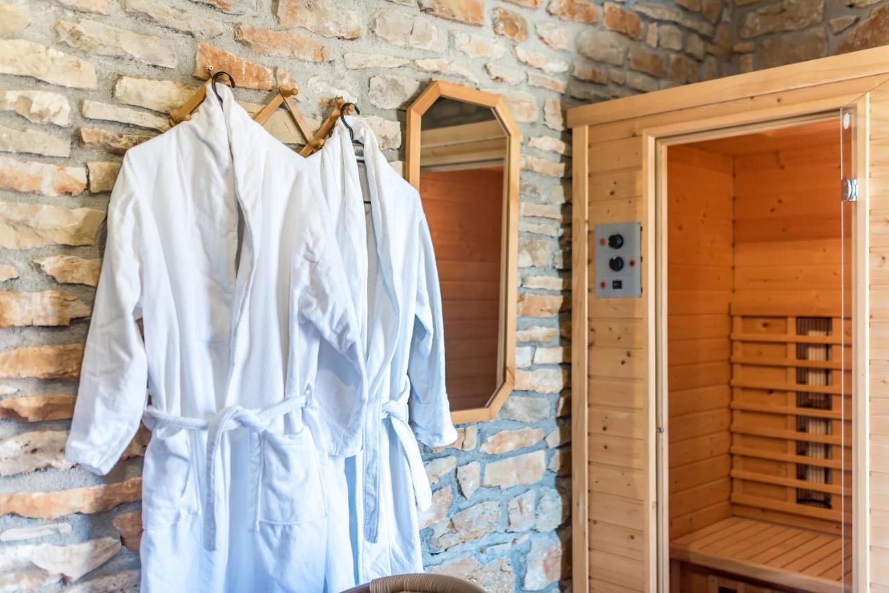Villa Rural House Gluic Bogatić Esterno foto