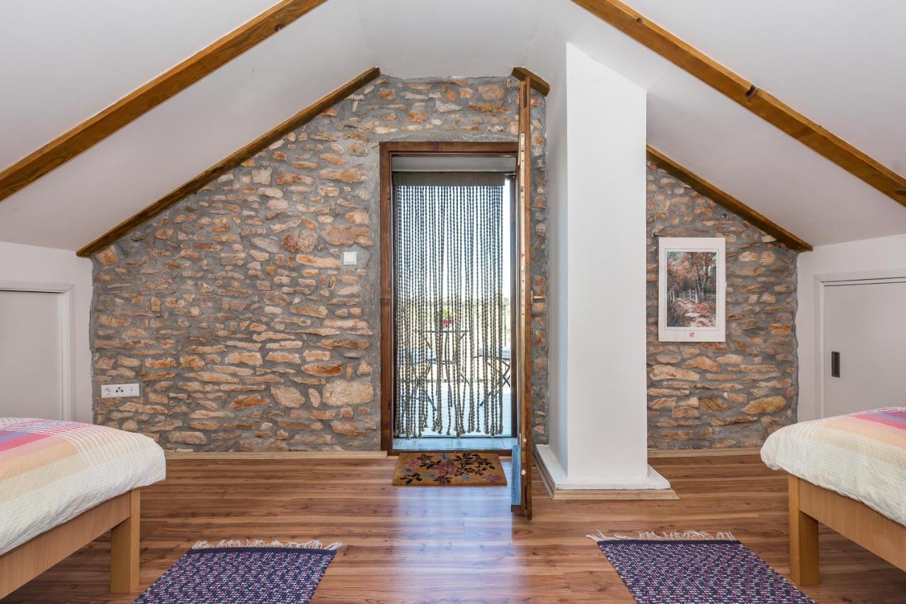 Villa Rural House Gluic Bogatić Esterno foto