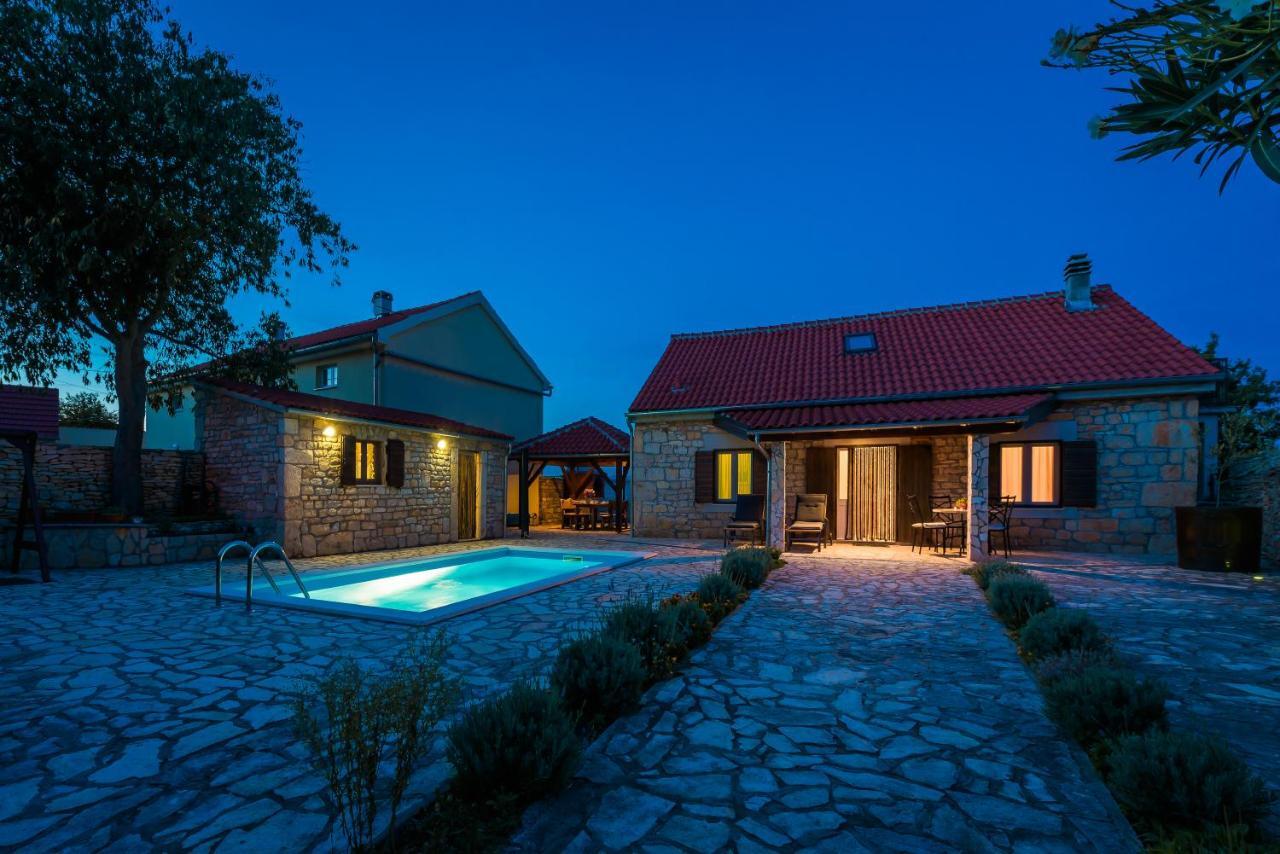 Villa Rural House Gluic Bogatić Esterno foto