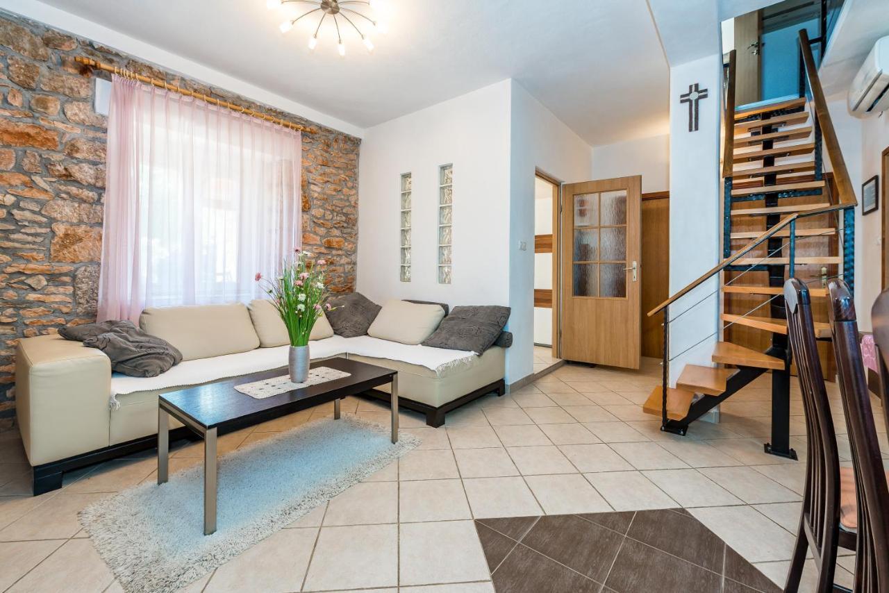 Villa Rural House Gluic Bogatić Esterno foto